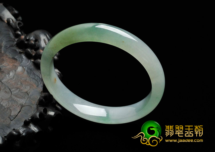 糯冰种晴水略带黄翡缅甸翡翠手镯（60mm）