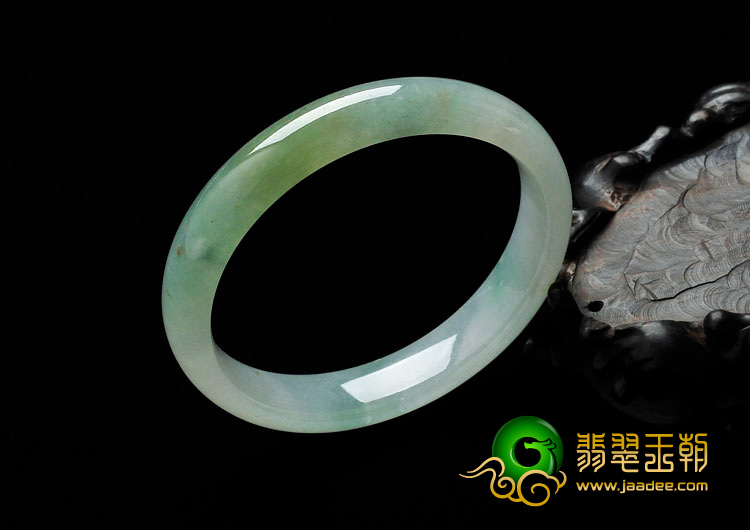 糯冰种晴水略带黄翡缅甸翡翠手镯（60mm）