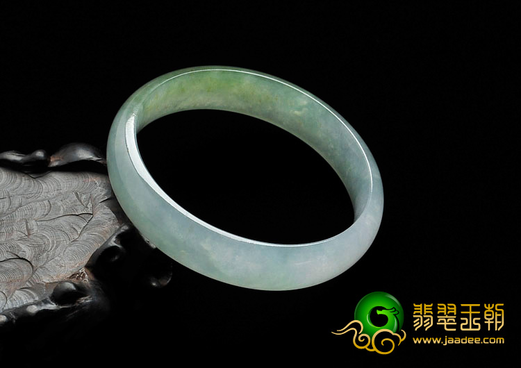 糯冰种晴水略带黄翡缅甸翡翠手镯（57mm）