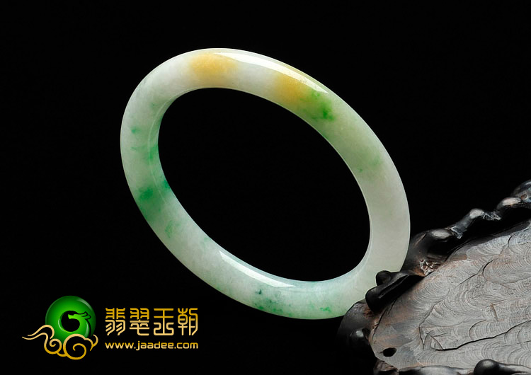 糯冰种三彩缅甸翡翠圆条手镯（52.2mm）