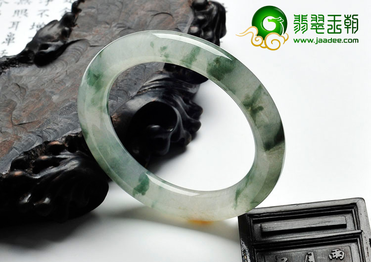 冰种飘花略带黄翡缅甸翡翠圆条手镯（54.6mm）