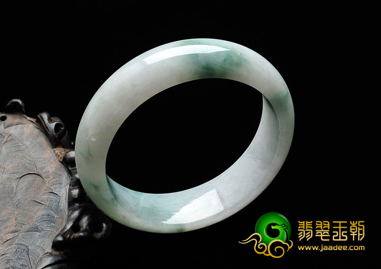 糯冰种飘花缅甸翡翠手镯（54.4mm）