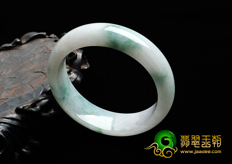 糯冰种飘花缅甸翡翠手镯（54.4mm）