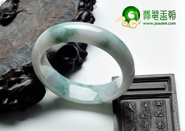 糯冰种飘花缅甸翡翠手镯（54.4mm）