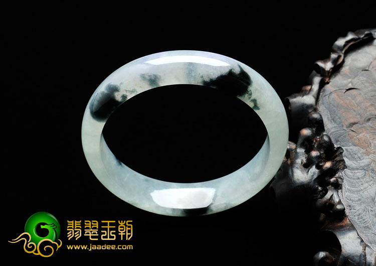 糯冰种飘花略带紫罗兰缅甸翡翠手镯（56.4mm）