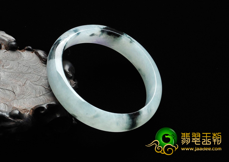 糯冰种飘花略带紫罗兰缅甸翡翠手镯（56.4mm）