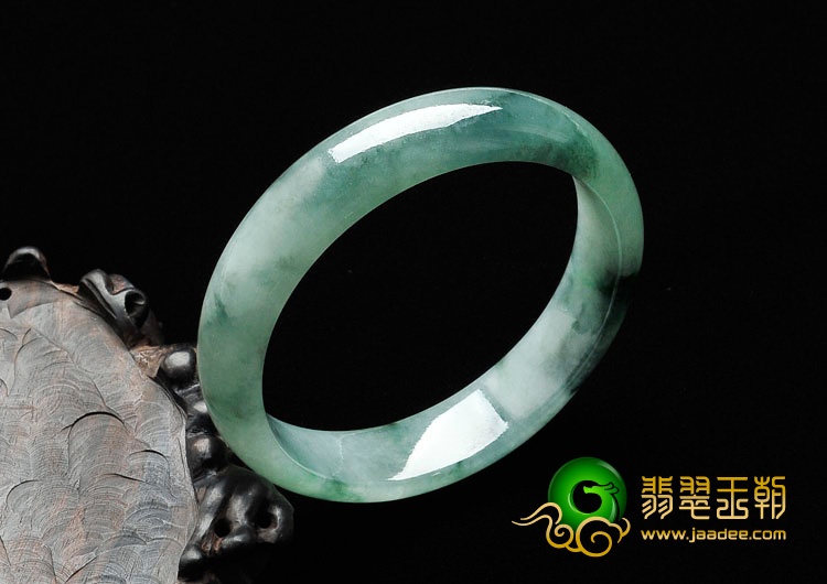 糯冰种飘花缅甸翡翠手镯（56mm）