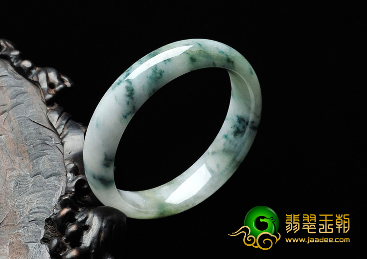 糯冰种飘花缅甸翡翠手镯（52.4mm）