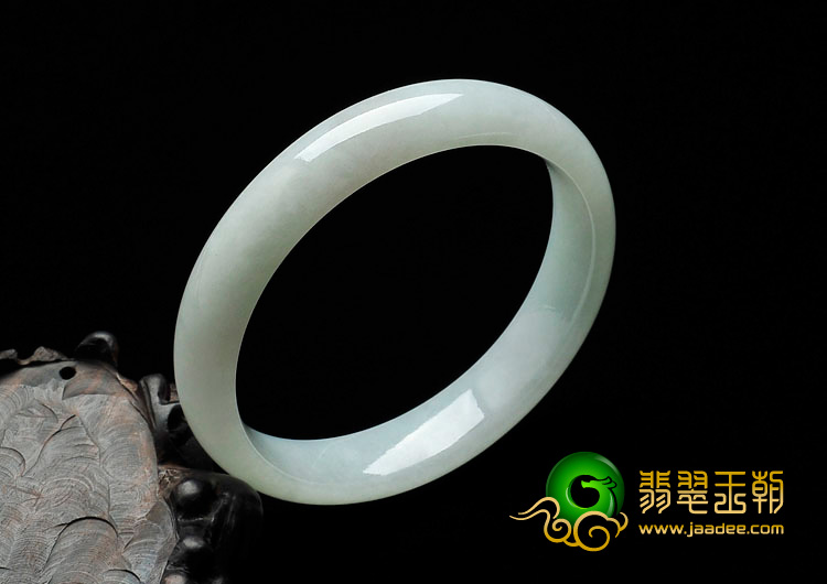 糯冰种晴水缅甸翡翠手镯（56.4mm）