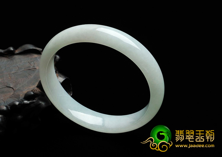 糯冰种晴水缅甸翡翠手镯（56.4mm）