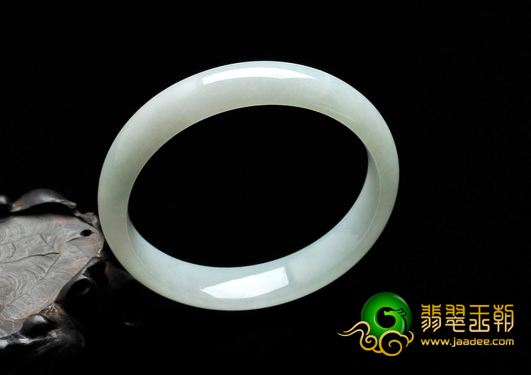 糯冰种晴水缅甸翡翠手镯（56.4mm）