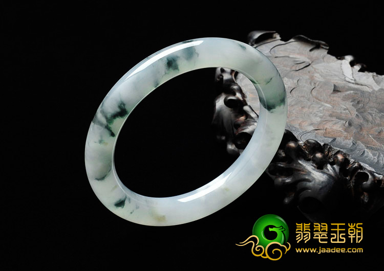 糯冰种飘花缅甸翡翠圆条手镯（59.5mm）