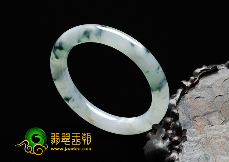 糯冰种飘花缅甸翡翠圆条手镯（59.5mm）
