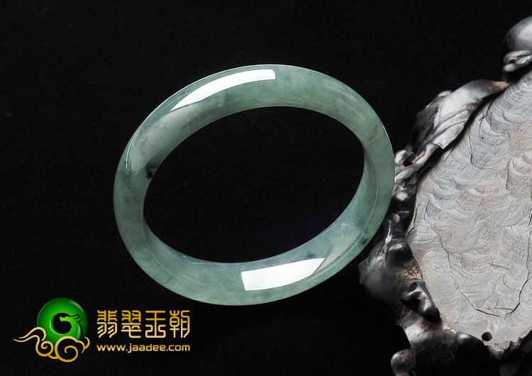 冰种蓝晴水飘花缅甸翡翠手镯（54.4mm）