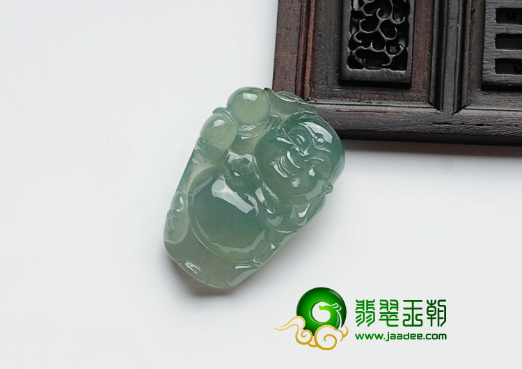 冰种蓝晴水缅甸翡翠逍遥佛挂件