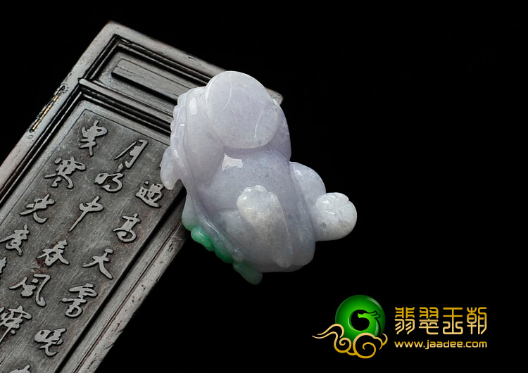 糯冰种春带彩缅甸翡翠貔貅挂件