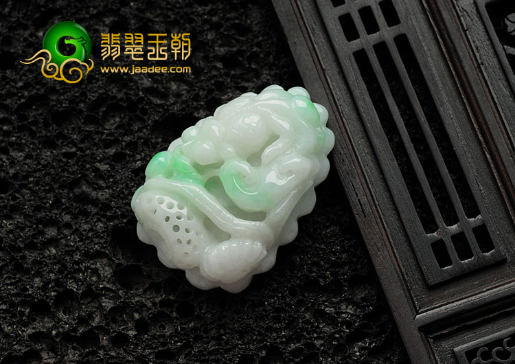 细糯种飘翠缅甸翡翠金玉满堂挂件