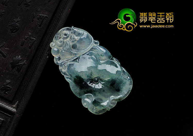 冰种飘花缅甸翡翠年年有余挂件