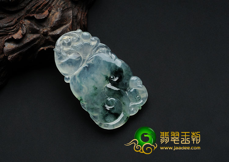 冰种飘花缅甸翡翠年年有余挂件