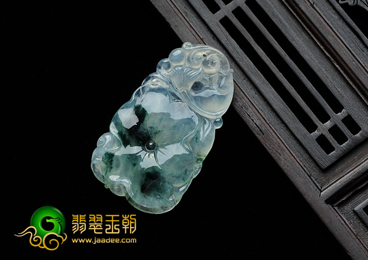 冰种飘花缅甸翡翠年年有余挂件
