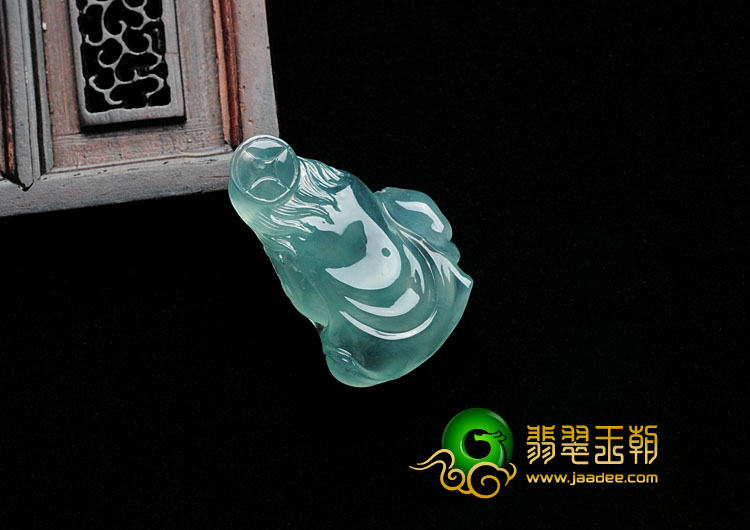 玻璃种蓝晴水缅甸翡翠刘海戏金蟾挂件