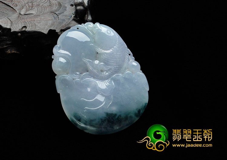 冰种淡紫罗兰飘花缅甸翡翠年年有余挂件