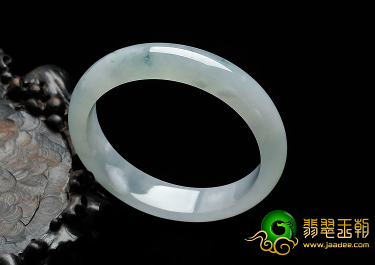 冰种飘花缅甸翡翠手镯（57.3mm）