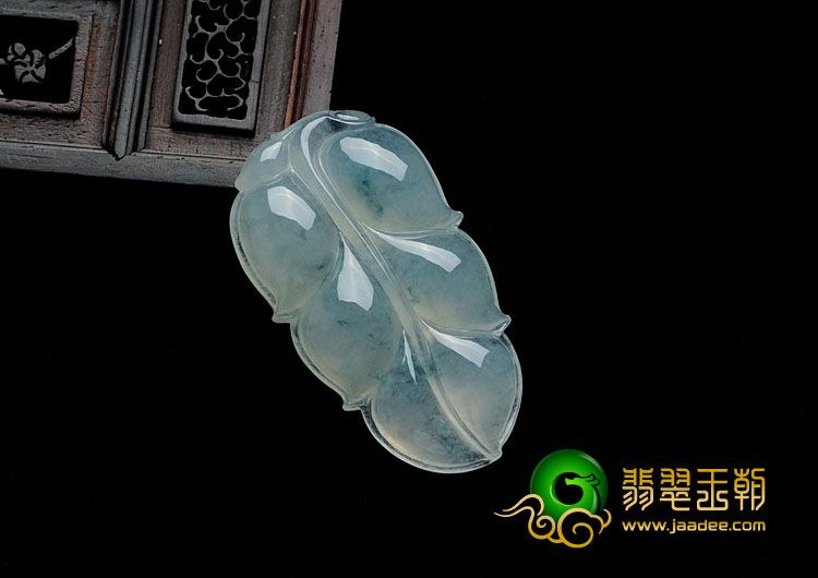 冰种飘花缅甸翡翠叶子挂件