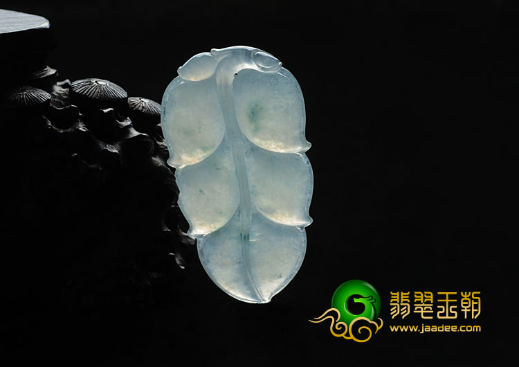 冰种飘花缅甸翡翠叶子挂件