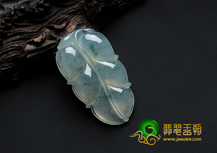 冰种飘花缅甸翡翠叶子挂件