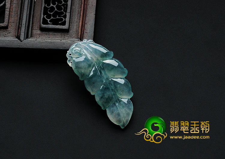 冰种飘花缅甸翡翠叶子挂件