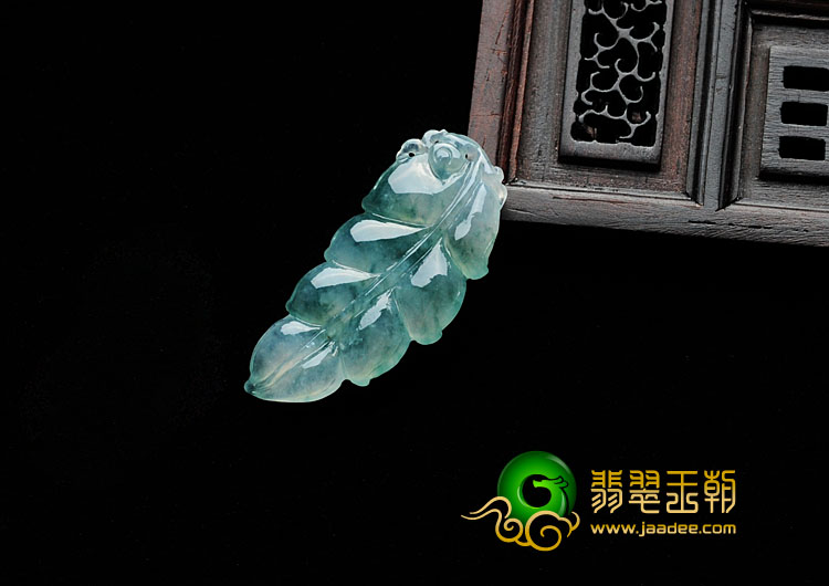 冰种飘花缅甸翡翠叶子挂件