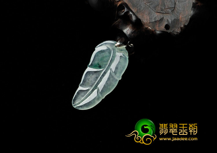 冰种飘花缅甸翡翠叶子挂件