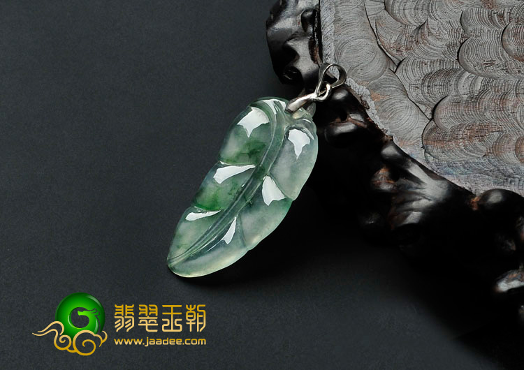 冰种飘花缅甸翡翠叶子挂件