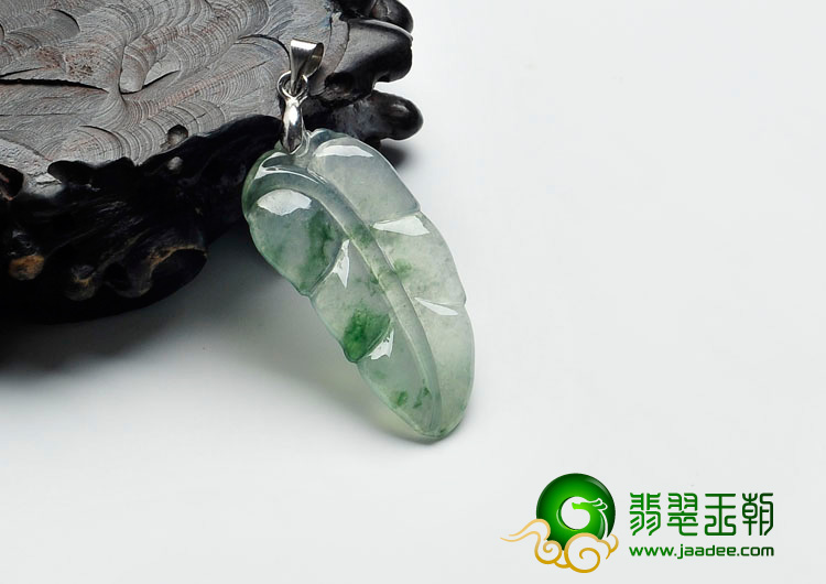 冰种飘花缅甸翡翠叶子挂件