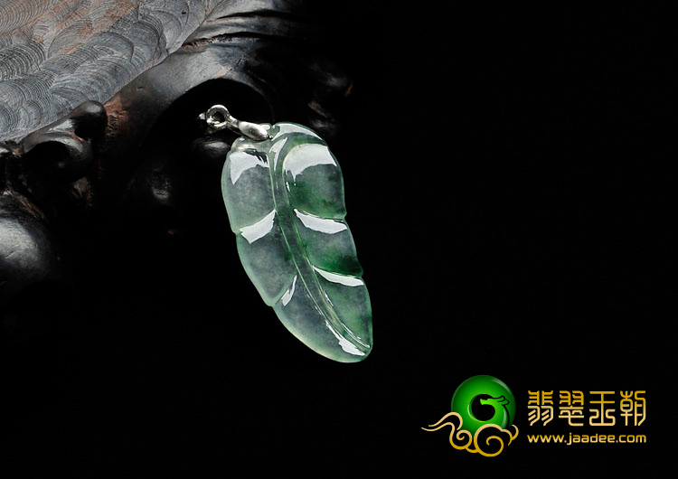 冰种飘花缅甸翡翠叶子挂件
