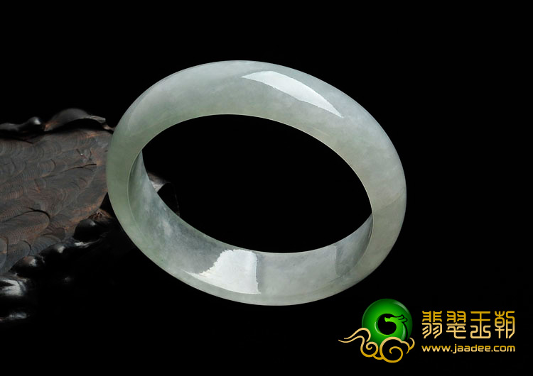 冰种晴水缅甸翡翠手镯（57.9mm）