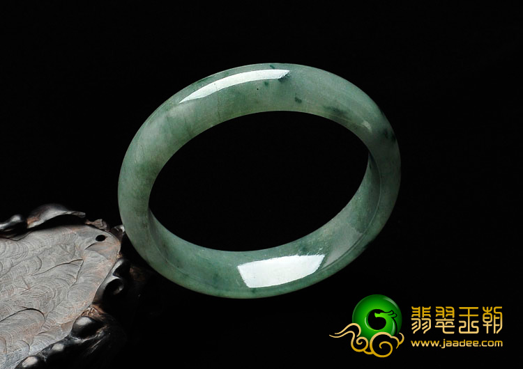 糯冰种飘花缅甸翡翠手镯（57.9mm）