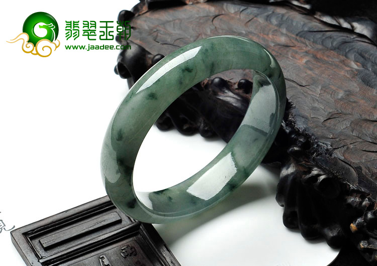 糯冰种飘花缅甸翡翠手镯（58mm）