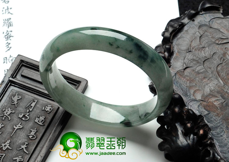 糯冰种飘花缅甸翡翠手镯（58mm）