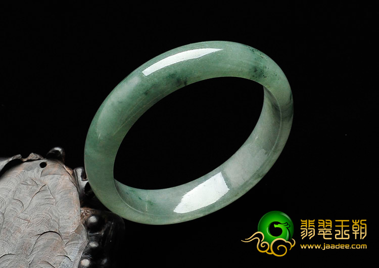 糯冰种飘花缅甸翡翠手镯（58mm）