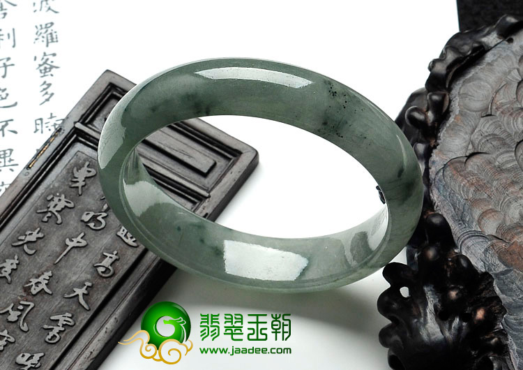 糯冰种飘花缅甸翡翠手镯（58mm）