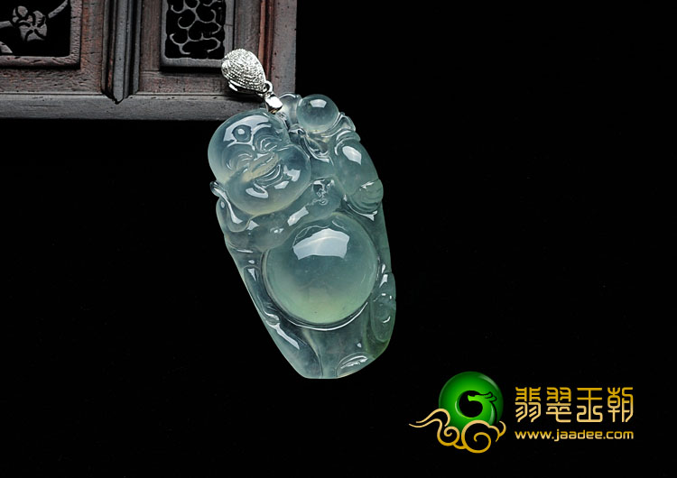 冰种晴水缅甸翡翠逍遥佛挂件