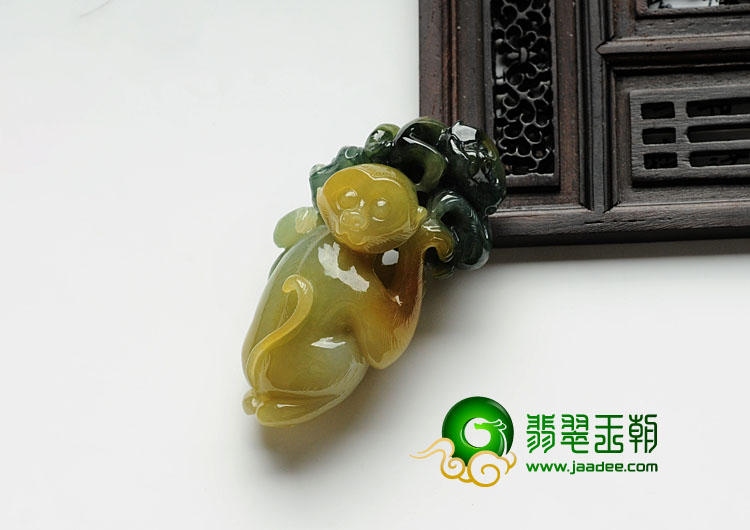 细糯种黄翡飘花缅甸翡翠代代封侯挂件