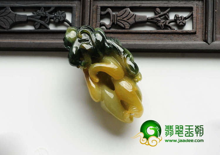 细糯种黄翡飘花缅甸翡翠代代封侯挂件