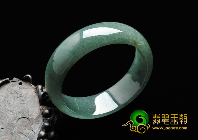 糯冰种油青缅甸翡翠手镯（56.3mm）