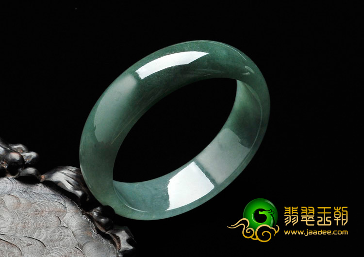 糯冰种油青缅甸翡翠手镯（56.4mm）