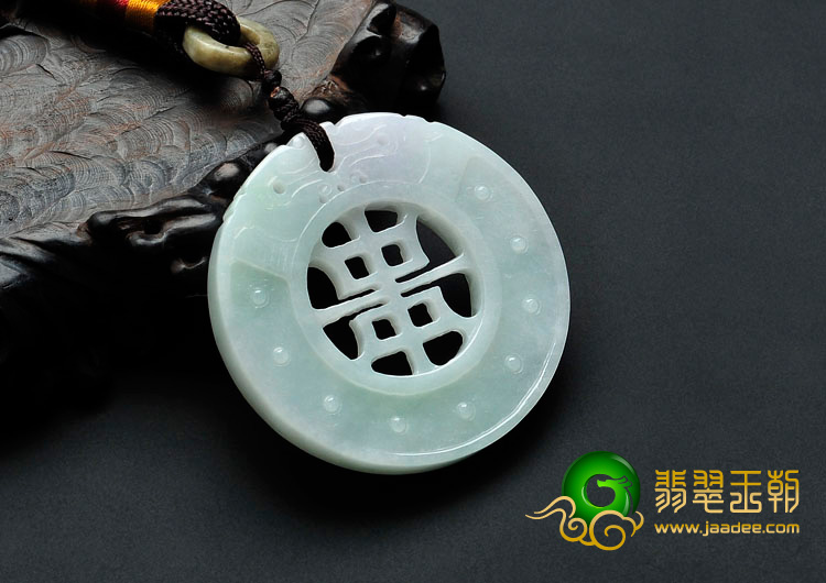 糯冰种晴水缅甸翡翠寿牌挂件