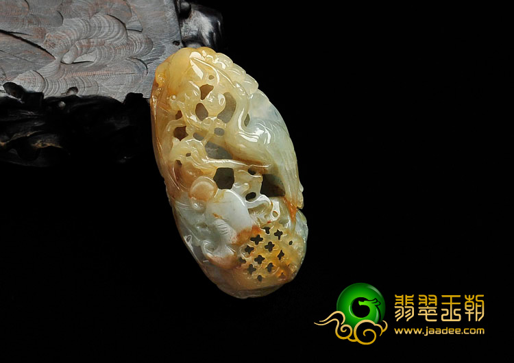 糯冰种黄翡缅甸翡翠仙鹤挂件