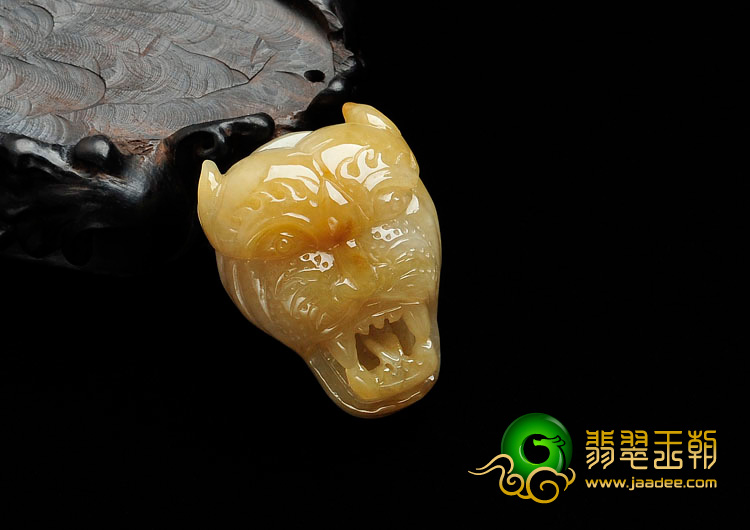糯冰种黄翡缅甸翡翠虎头挂件